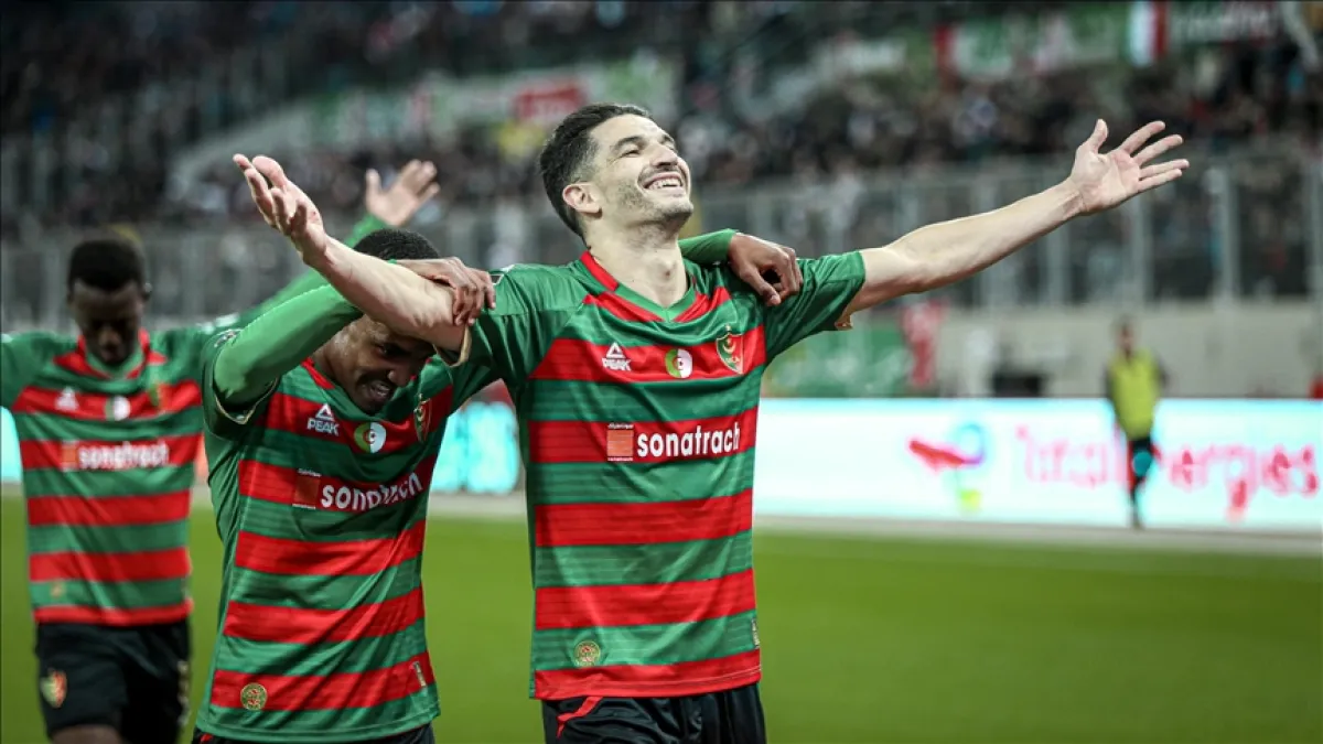 مولودية الجزائر يتخطى الهلال السوداني في دوري أبطال إفريقيا