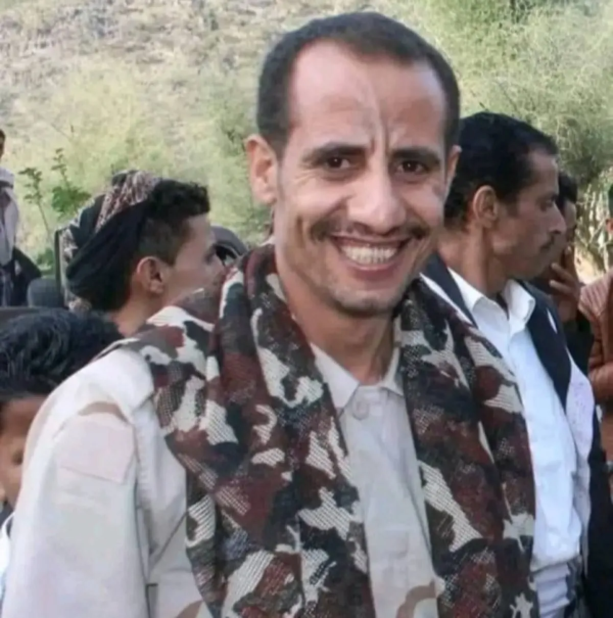 تعز.. نجاة قائد عسكري من محاولة اغتيال بعبوة ناسفة