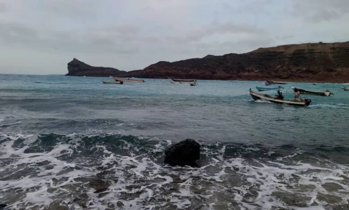 اختفاء 6 صيادين في مياه البحر الأحمر قبالة باب المندب