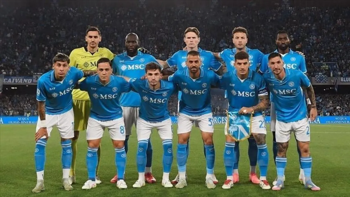 نابولي ينتزع التعادل أمام روما في الدوري الإيطالي