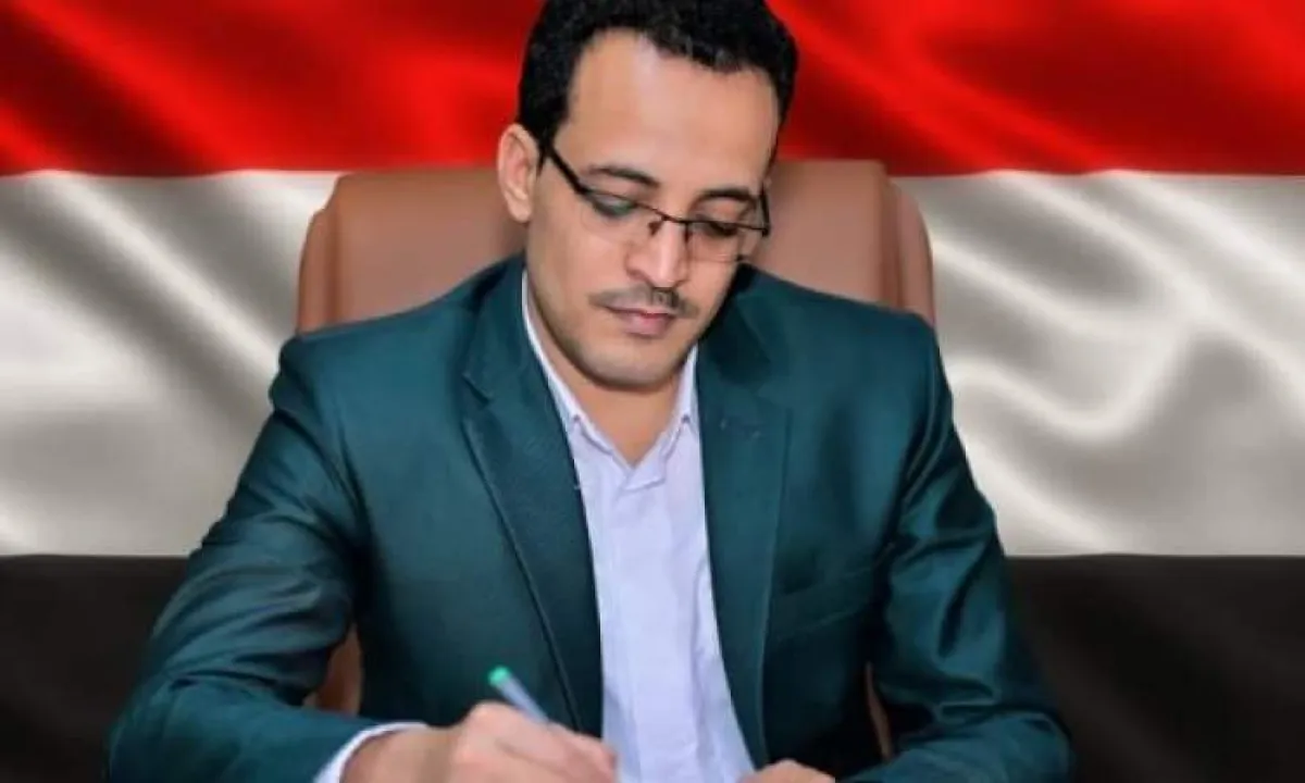 الدار: إيرادات الحوثيين من الضرائب والجمارك تصل إلى 692 مليار ريال سنويا وتصريحات وزير المالية تحايل على الموظفين