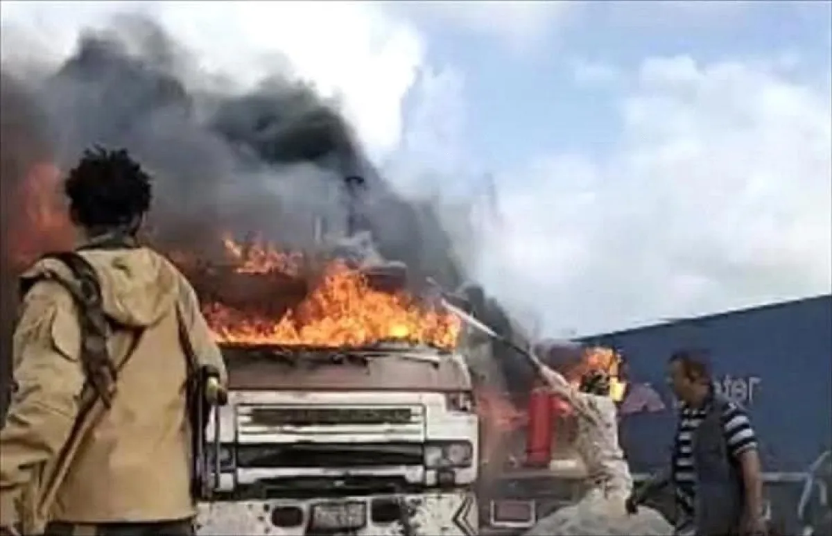 مقتل ثلاثة 3 بانقلاب قاطرة ديزل في الحديدة