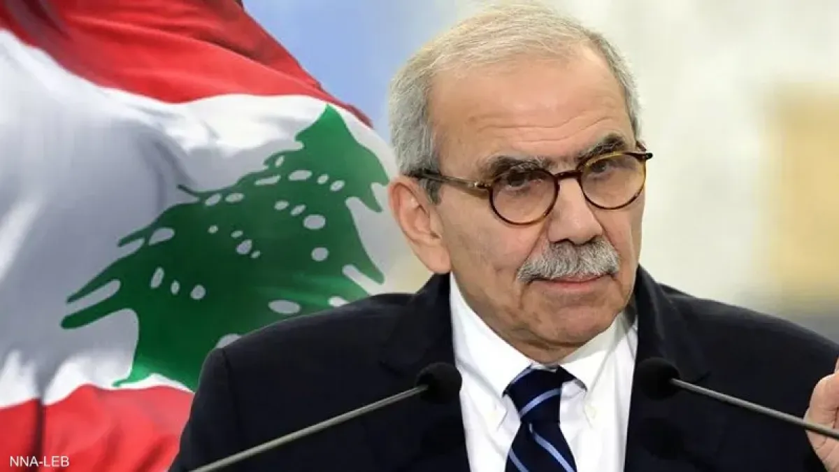 رئيس وزراء لبنان يعلن حظر أنشطة حزب الله العسكرية