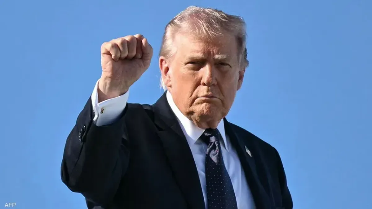 ترامب يتوعد إيران بضربة قوية