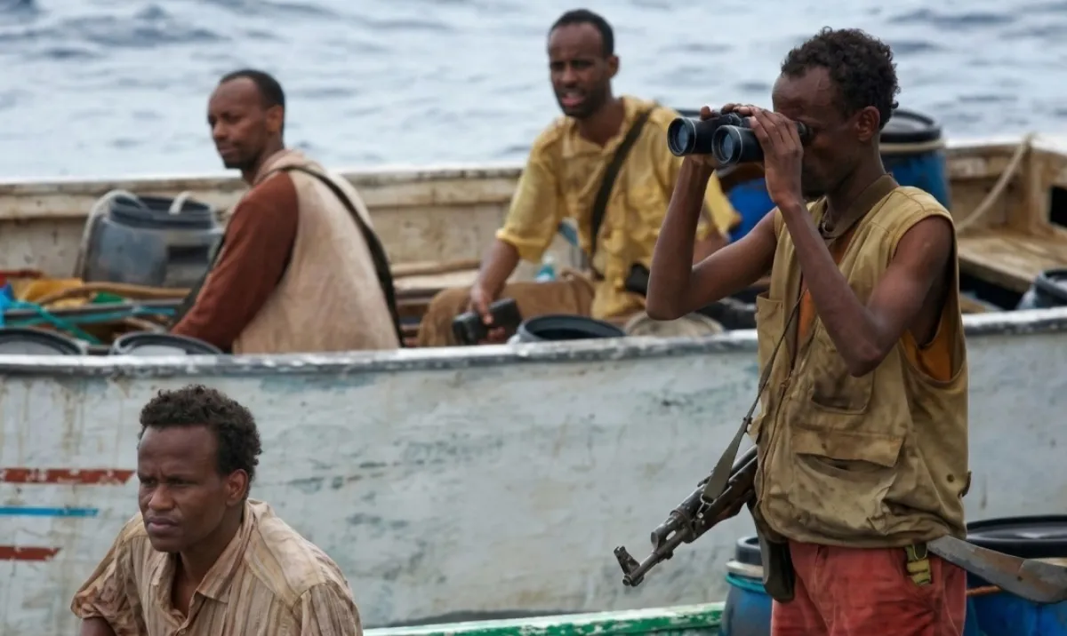 قراصنة صوماليون يختطفون صيادين يمنيين قبالة سواحل الحديدة