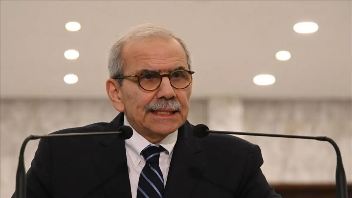 لبنان يطلب استدعاء دبلوماسيين إيرانيين بعد بيان للحرس الثوري