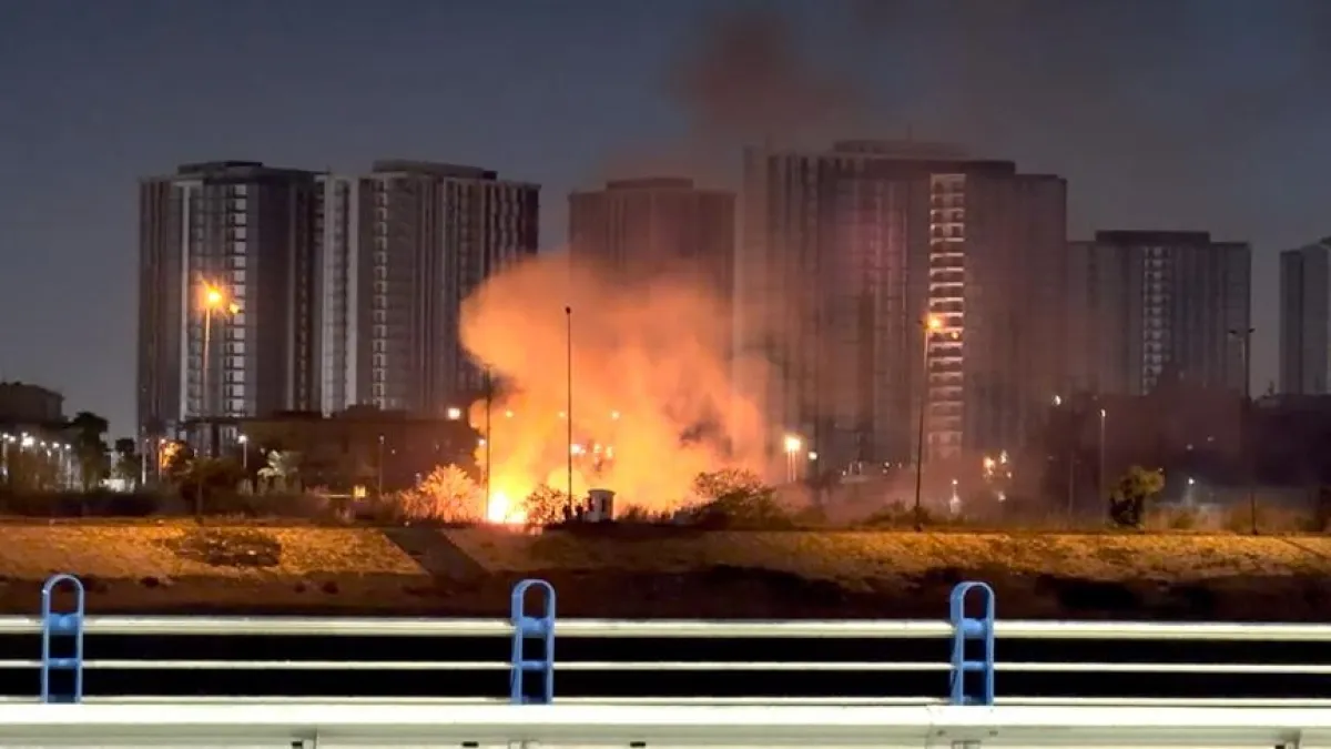 اندلاع حريق بمحيط مجمع السفارة الأمريكية في بغداد