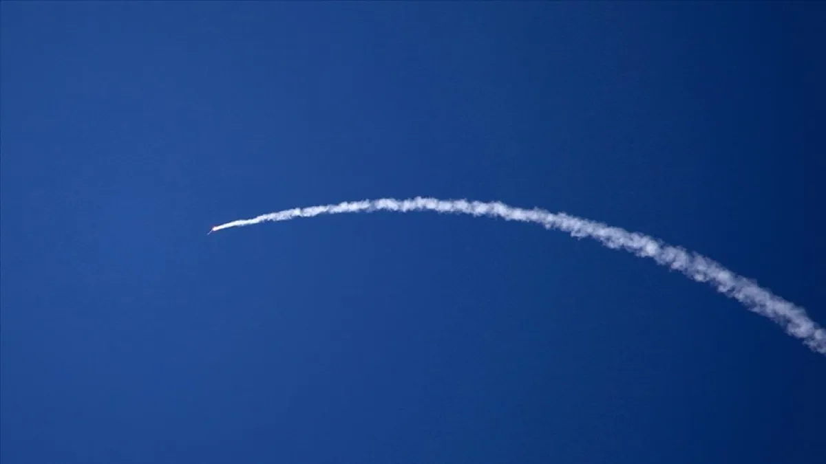 إيران تعلن استهداف مصنعي ألمنيوم في الإمارات والبحرين