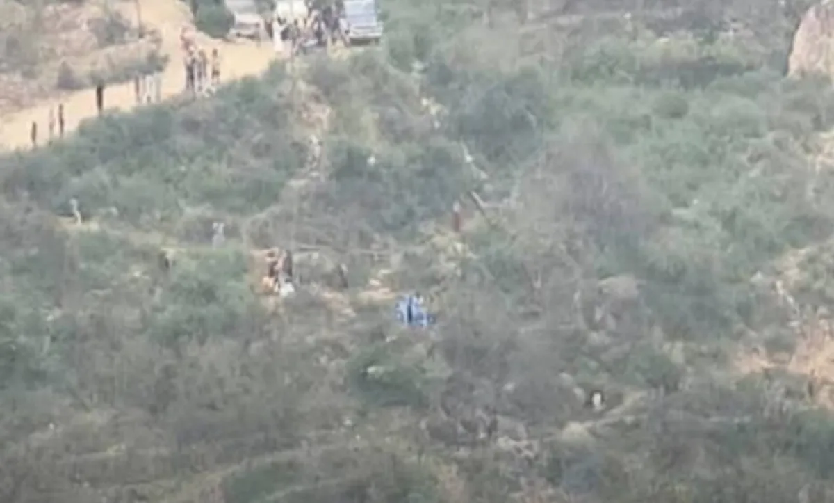 وفاة شخصين بسقوط سيارة من منحدر جبلي في ريمة