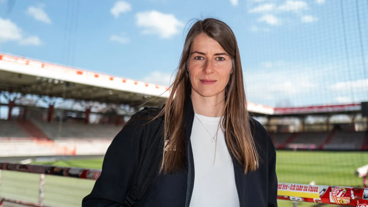 ماري لويز إيتا أول مديرة فنية لفريق رجال بالدوريات الـ5 الكبرى