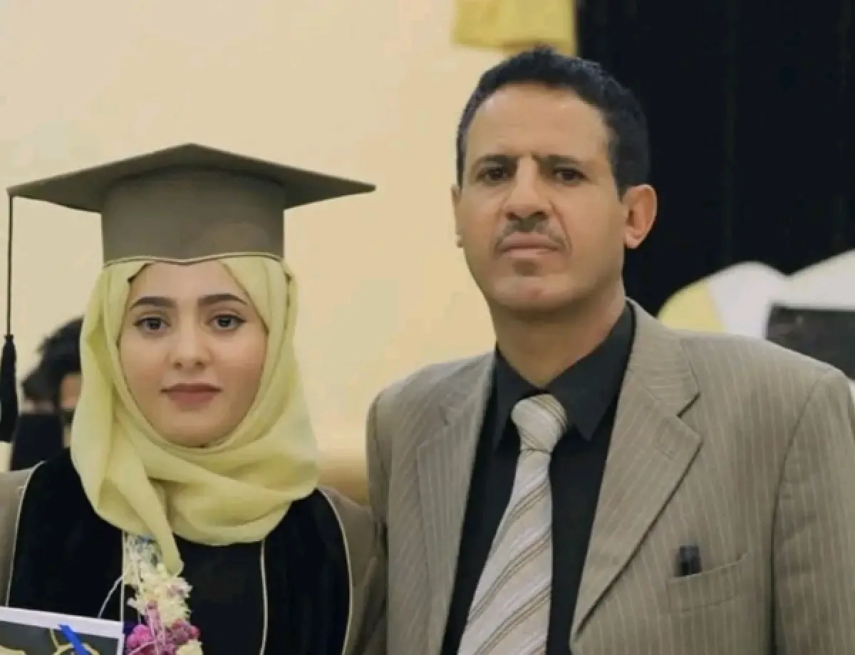 أسرة تكشف استمرار اعتقال موظف بهيئة الطيران في سجون الحوثيين منذ عامين