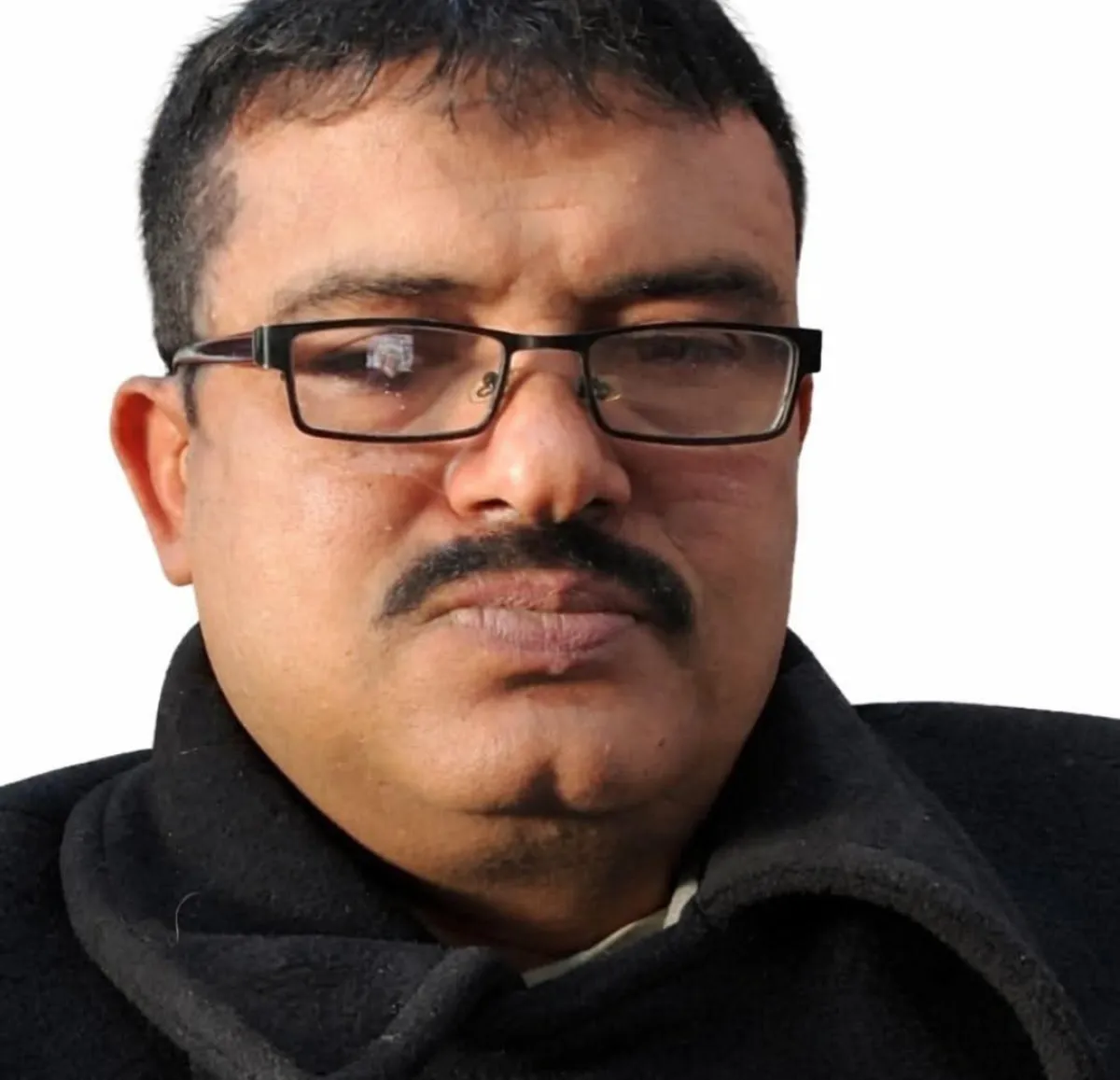 الناشط عادل قاسم لحكومة صنعاء: قبل الخطط أوفوا بالحقوق