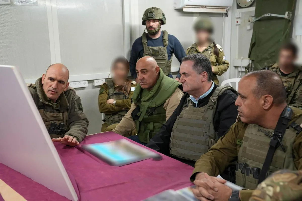 كاتس: جنوب لبنان سيعامل كغزة