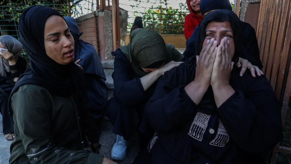غزة.. مقتل 3 فلسطينيين يرفع حصيلة الإبادة إلى 72 ألفا و615 قتيلا