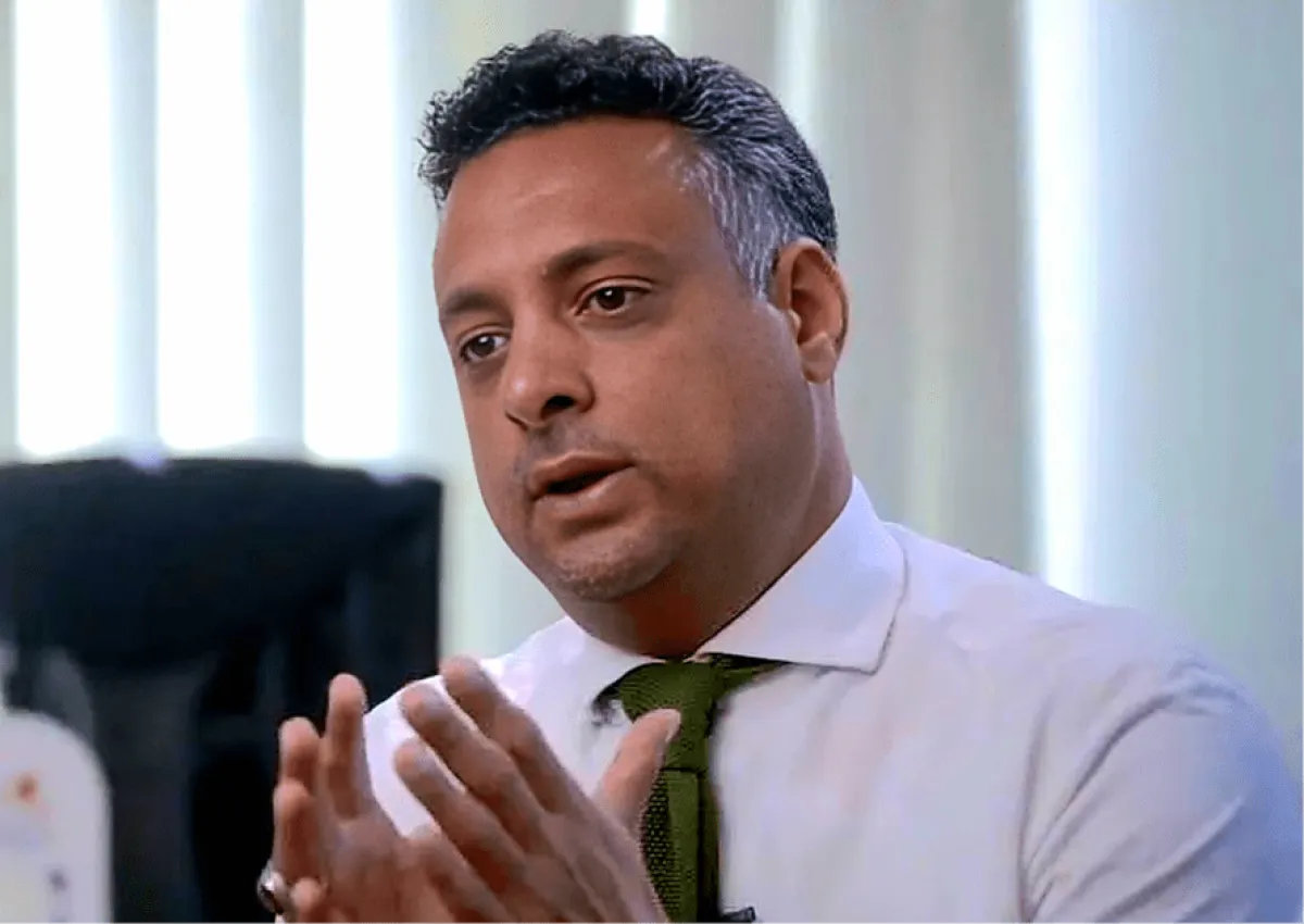 اليونسكو تدين اغتيال وسام قائد في عدن وتصفه بالخسارة الكبيرة