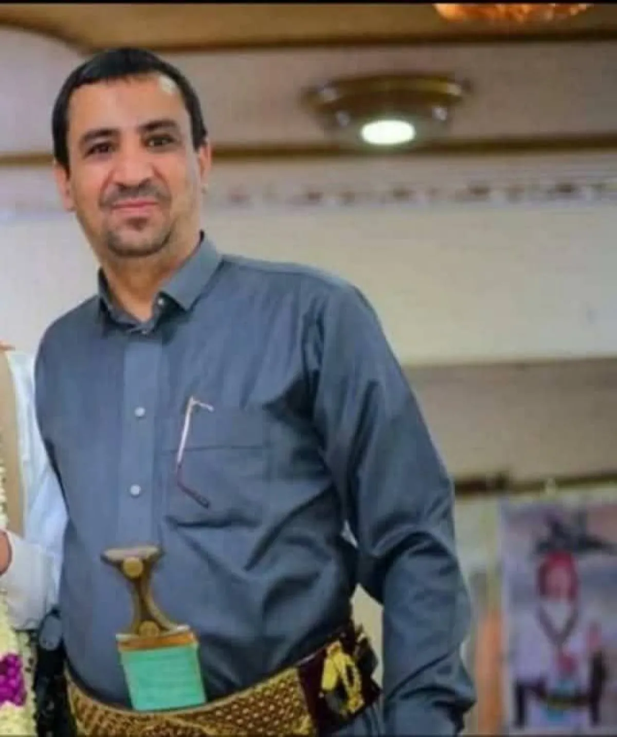 أسرة نبيل الحايطي تتهم سلطة صنعاء بحرمانه من الطعام داخل السجن