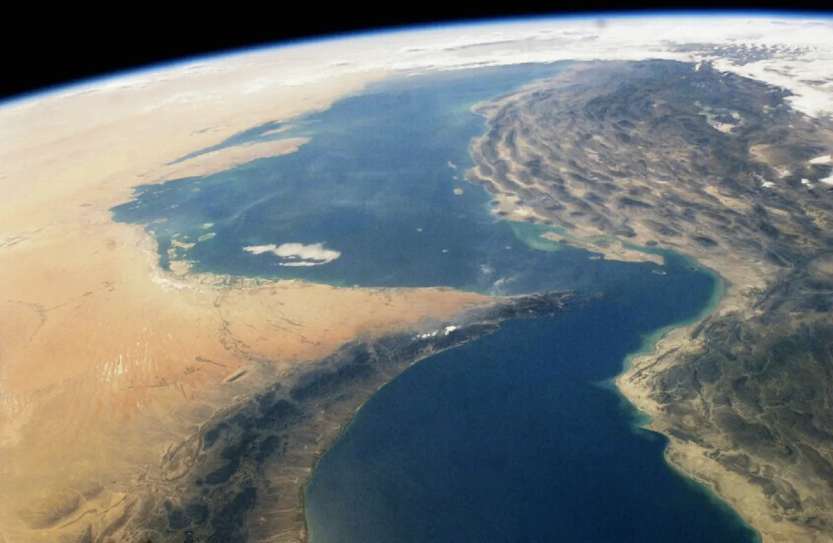 دول الخليج ترفض التصريحات الإيرانية حول "إدارة" و"قواعد قانونية" جديدة لهرمز