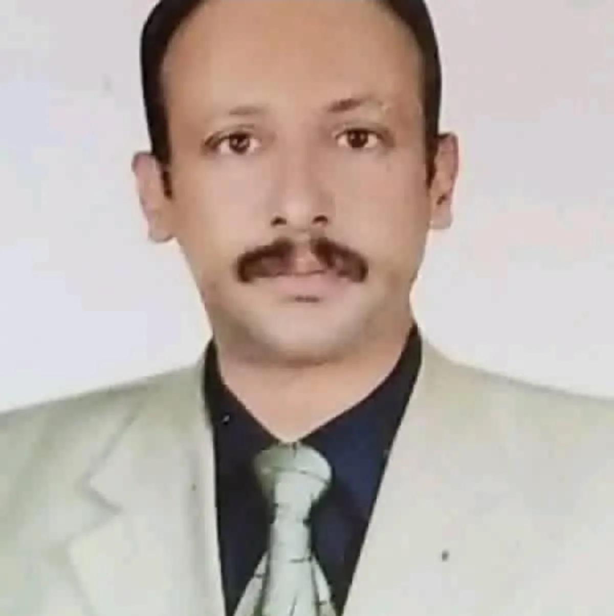 الجوفي لأطراف الصراع: الراتب خط أحمر والكرامة آخر ما تبقى