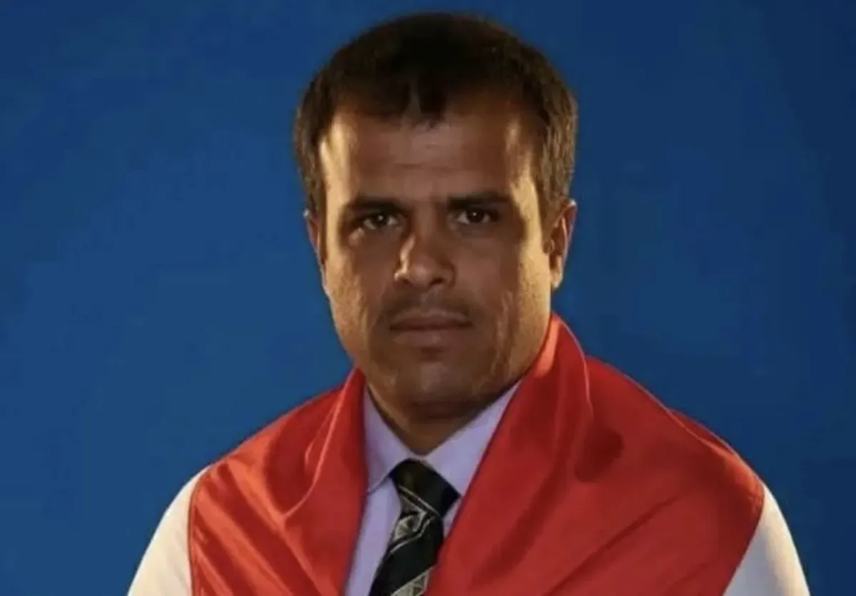 الضبياني لسلطة صنعاء: الموظفون لم يتسلموا نصف راتب أبريل والتربويون عاجزون عن العودة للعمل