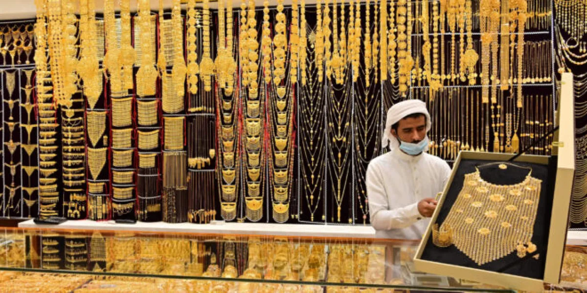 تراجع ملحوظ في أسعار الذهب بأسواق صنعاء وعدن