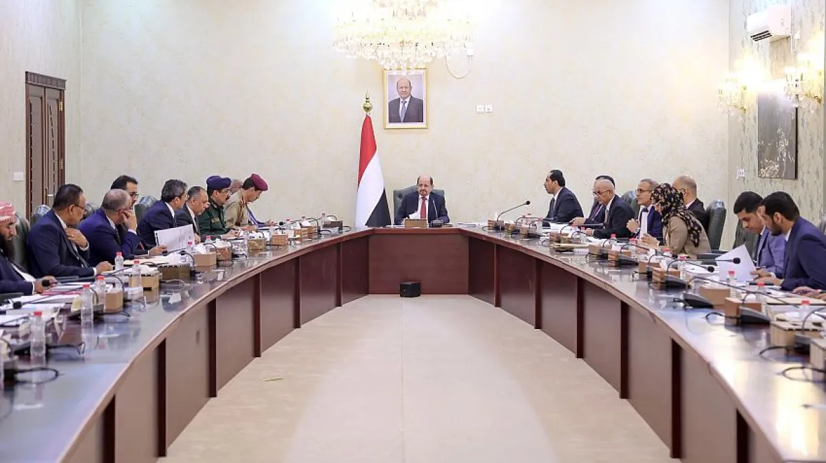 حكومة المجلس الرئاسي تقر زيادة 20% في رواتب موظفي القطاع المدني