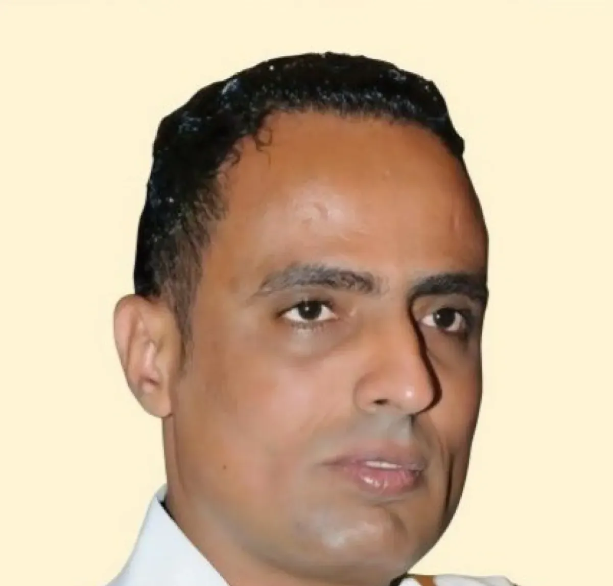 نقابة الصحفيين اليمنيين: تدهور خطير في صحة الصحفي وليد غالب داخل سجون سلطة صنعاء
