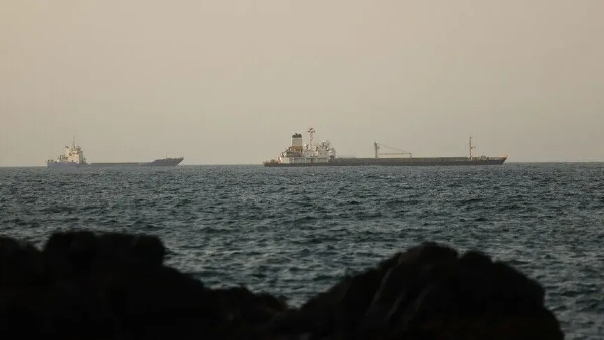 الحرس الثوري الإيراني: انفجار ناقلتي نفط جنوب مضيق هرمز