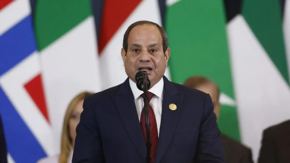 السيسي يدعو أطراف الصراعات بالمنطقة للعودة إلى المفاوضات