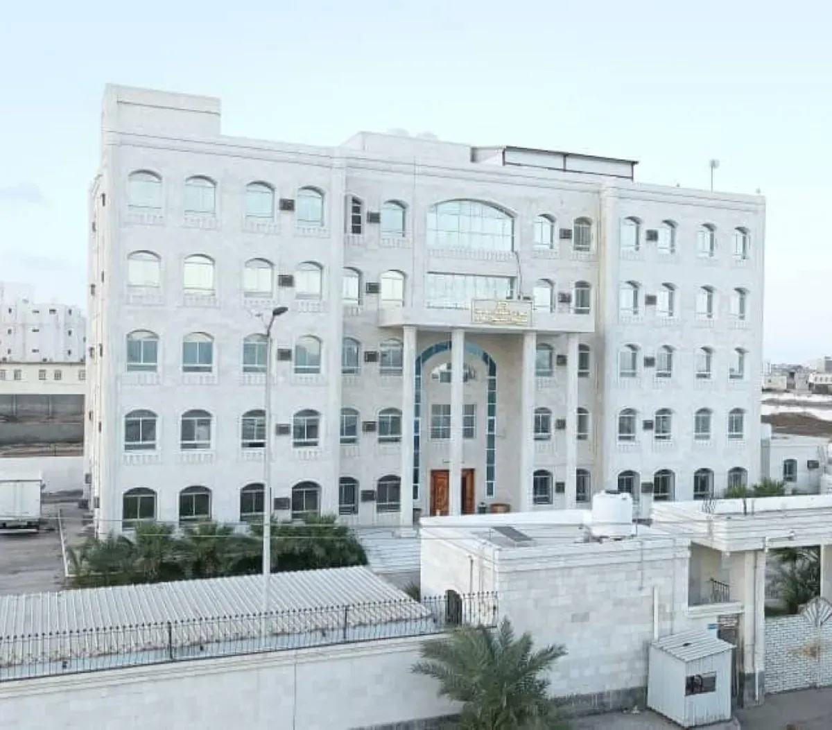 النائب العام في عدن يوجه بالتحقيق في وقائع احتجاز وتعذيب في مأرب