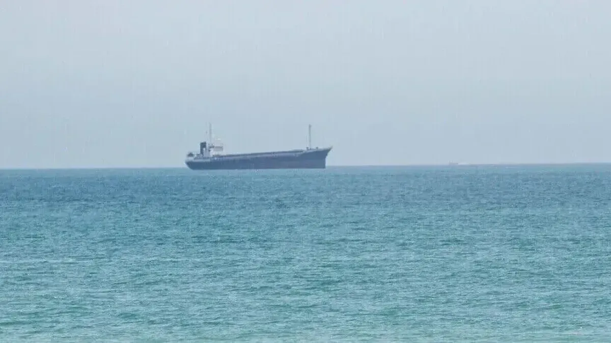 هيئة بريطانية: جسم مجهول يصطدم بناقلة نفط في جنوب البحر الأحمر