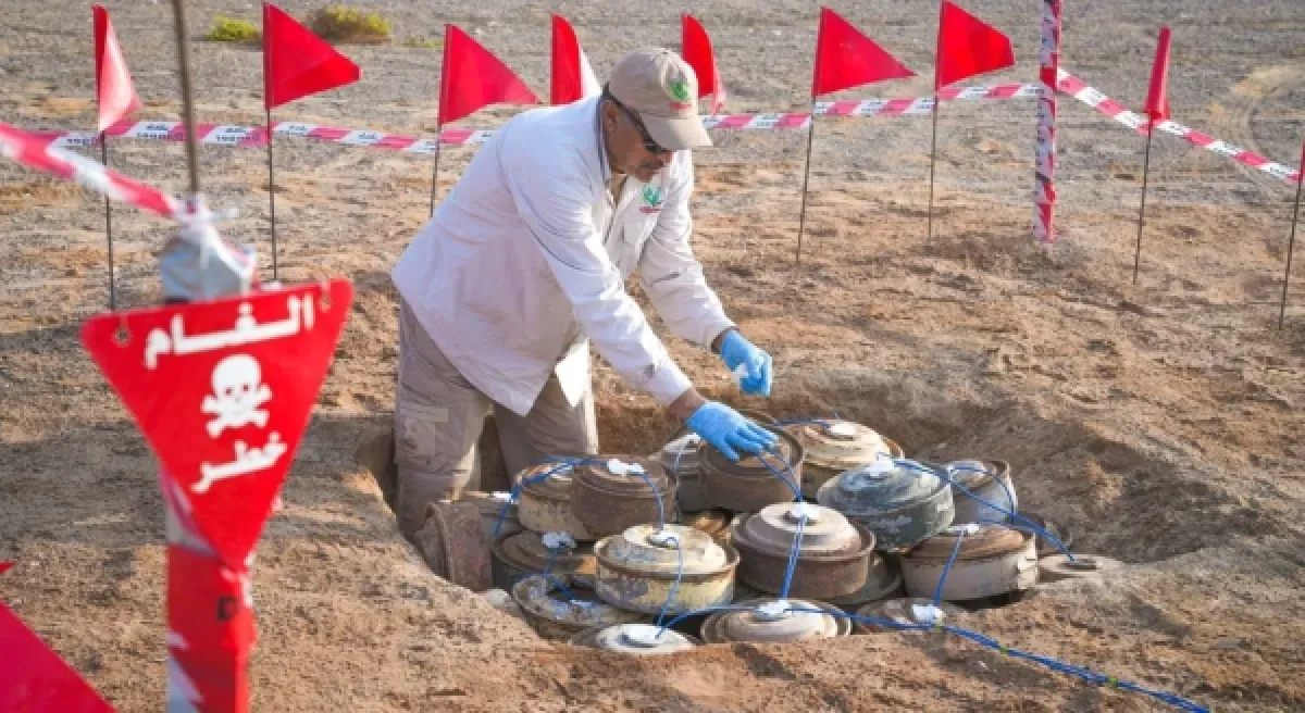 "مسام" ينتزع 1448 لغماً وذخيرة غير منفجرة في اليمن خلال أسبوع