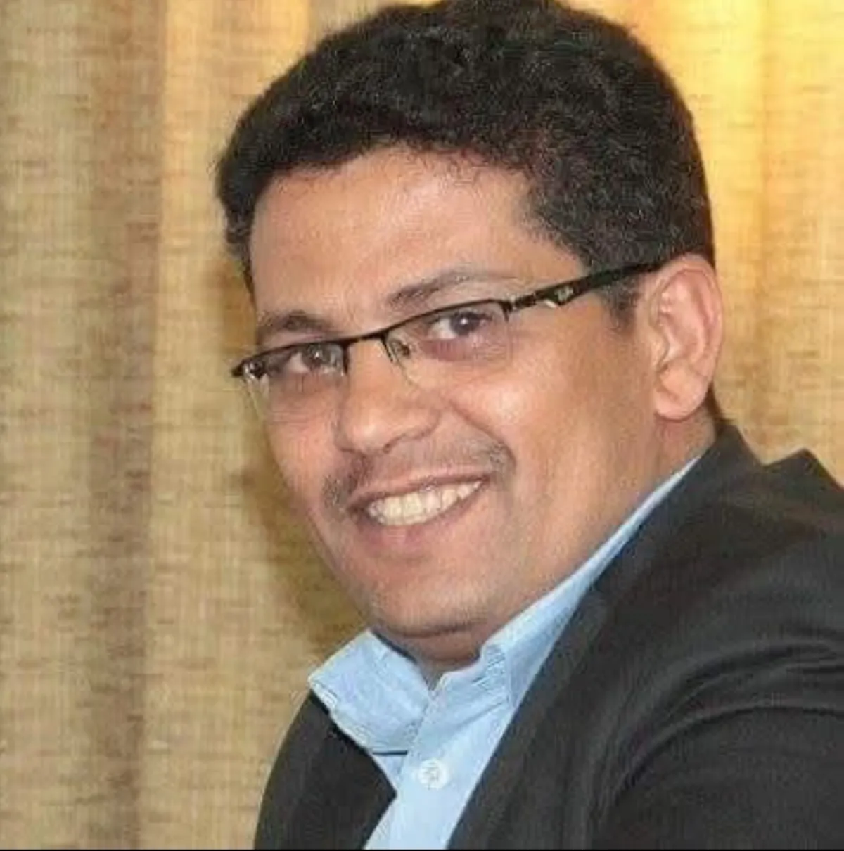 أشرف الريفي يكتب: لا تعاقبوا الطلاب بجريرة الحرب