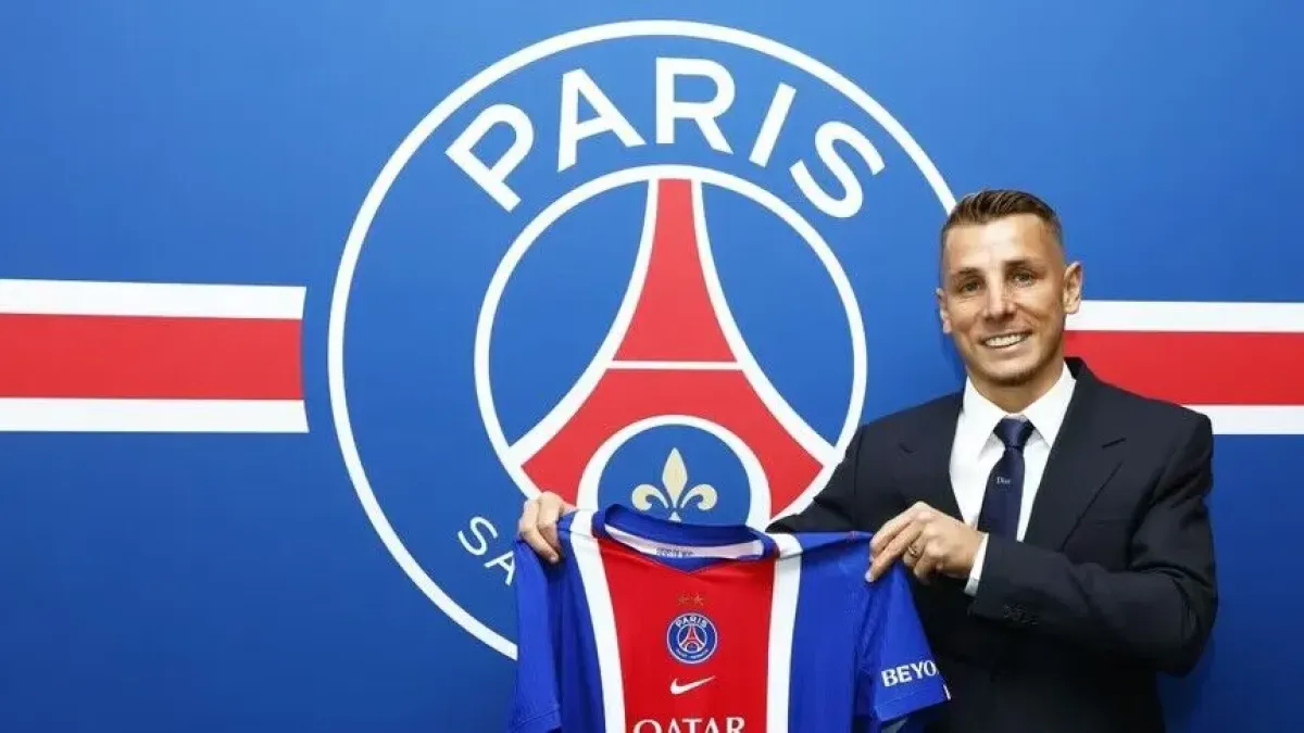 باريس سان جيرمان يضم الفرنسي لوكاس دين حتى 2029