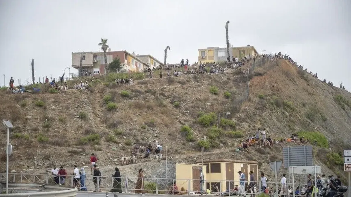 المغرب.. استنفار أمني إثر دعوات لاقتحام مدينة سبتة