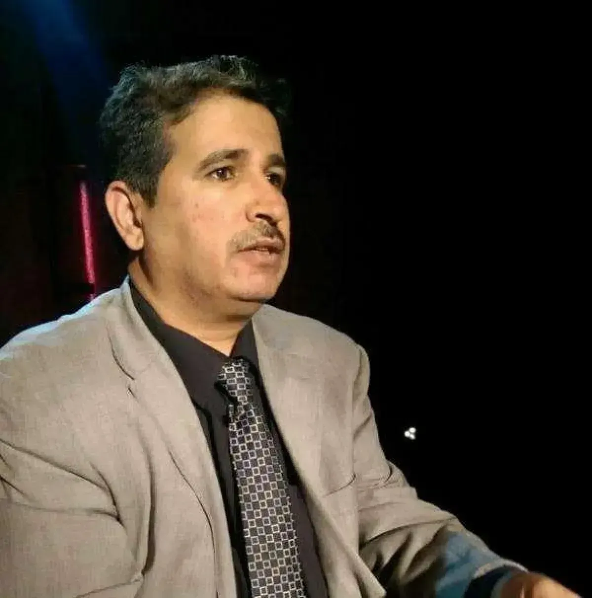 الحضراني لهيئة الزكاة: الناس تأكل أوراق الشجر وأموال الزكاة تذهب إلى لبنان وأفريقيا