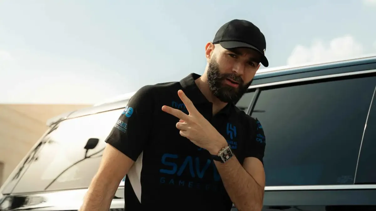 أول تعليق من بنزيما بعد رحيله عن الهلال السعودي
