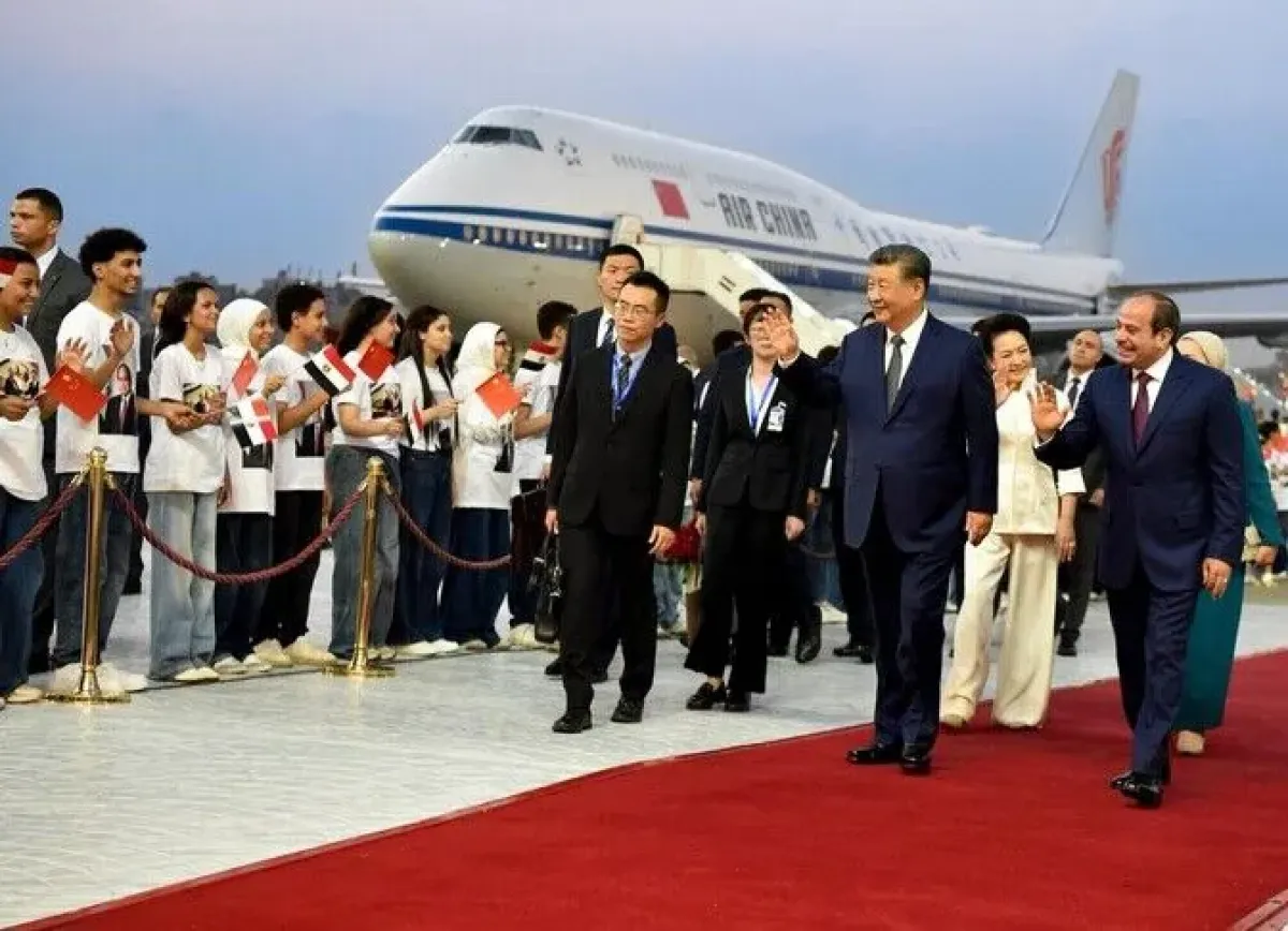 السيسي يستقبل الرئيس الصيني في القاهرة