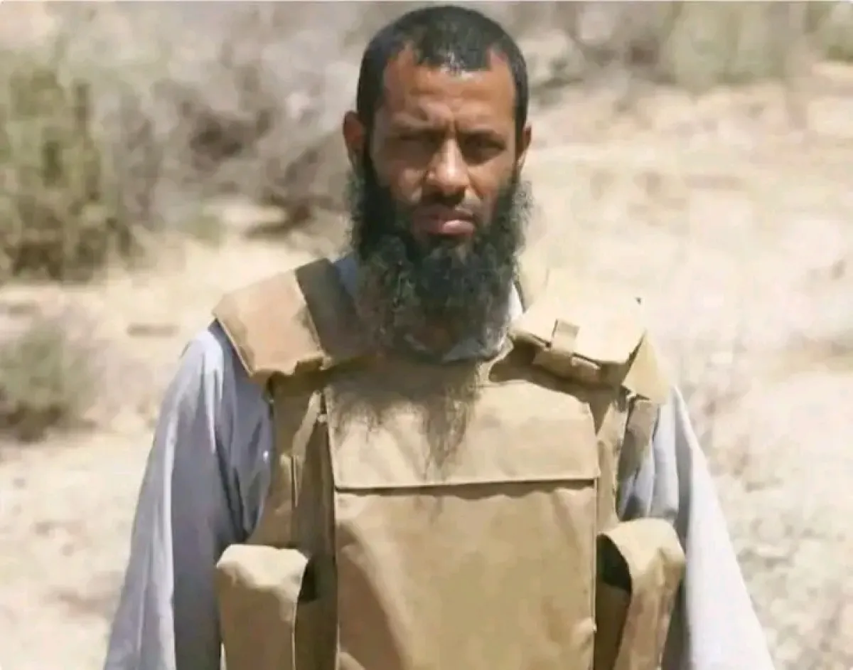 قائد قوات درع الوطن يصل المخا لتعزيز جبهات الساحل الغربي