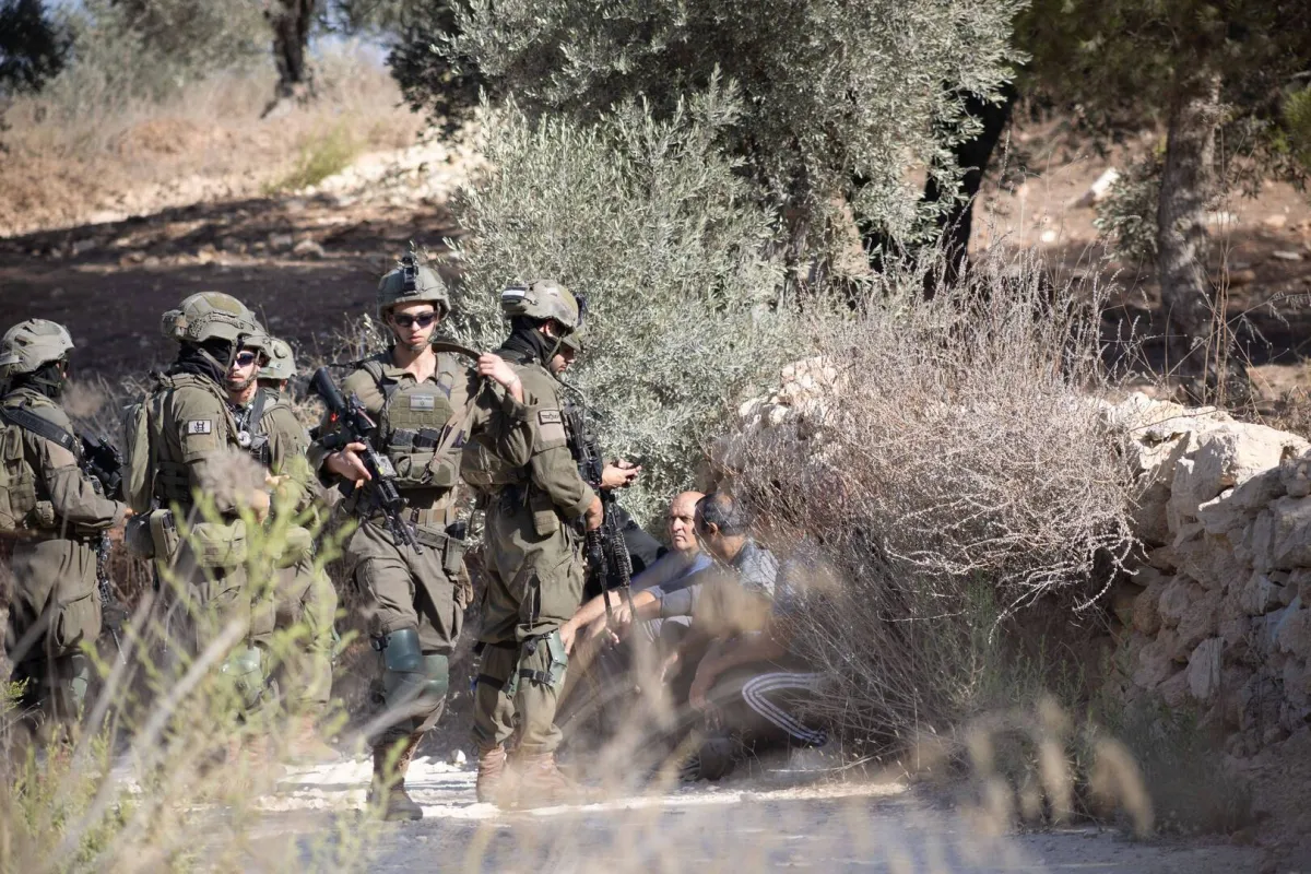 إسرائيل تغلق الضفة ومعابر غزة