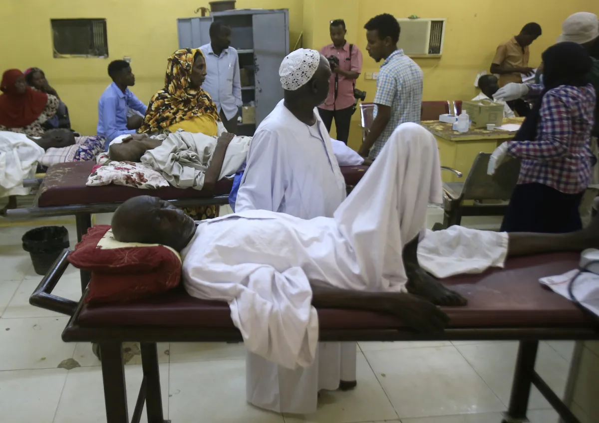 السودان.. مقتل 41 شخصا في قصف استهدف مركزا للنازحين بالنيل الأزرق