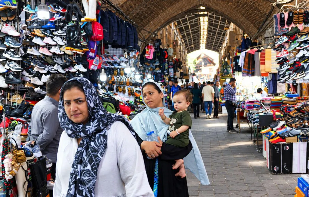 ايران تواجه الانهيار الاقتصادي بخطاب الصمود